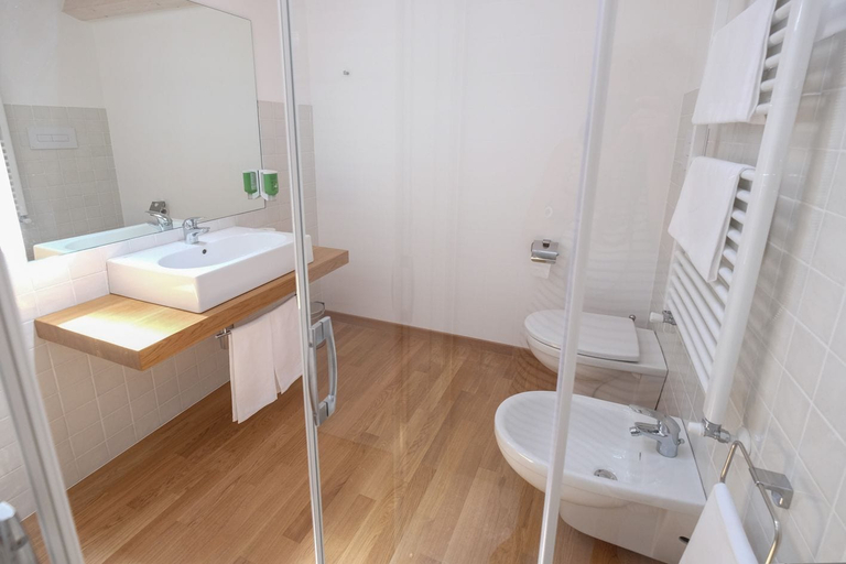 Bathroom 4, Da Oreste Affittacamere, Chieti
