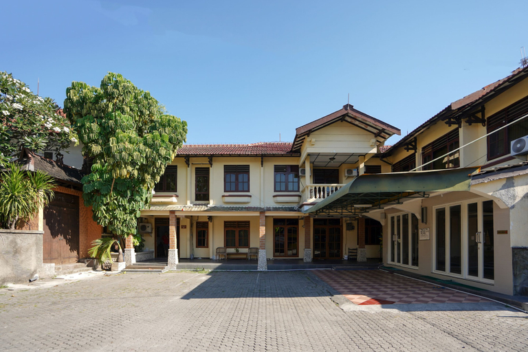 Exterior & Views 1, OYO 1018 Penginapan Darma II, Surabaya