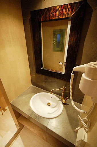 Bathroom 5, Volidiera Guesthouse, Ionian Islands