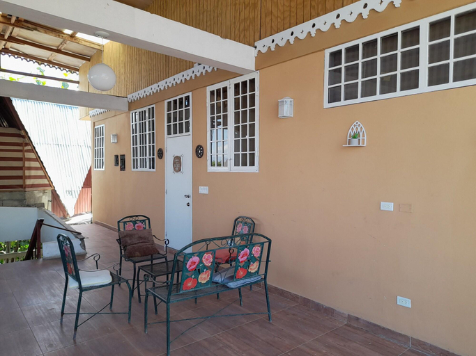 Others 5, Star House, Port-au-Prince