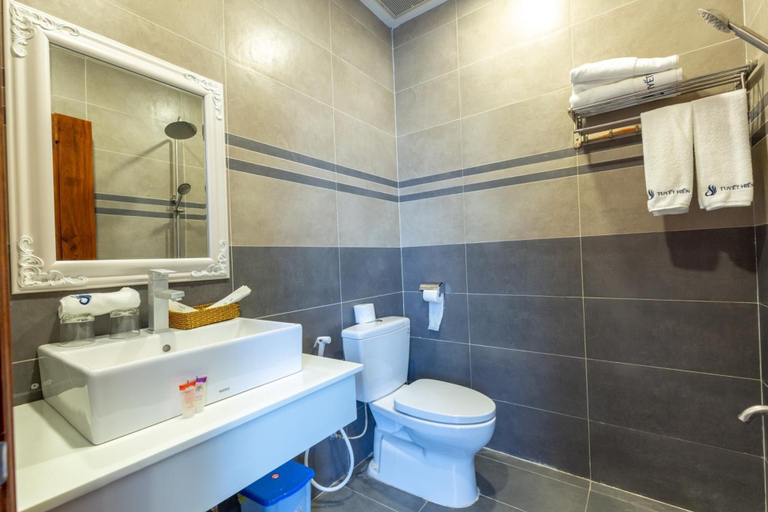 Bathroom 3, Tuyet Hien Hotel, Phú Quốc