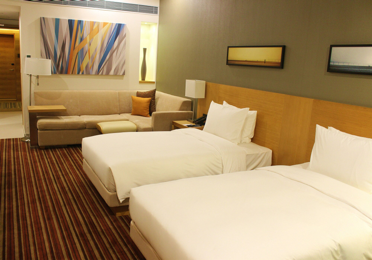 Bedroom 4, Hyatt Place Shenzhen Airport, Shenzhen