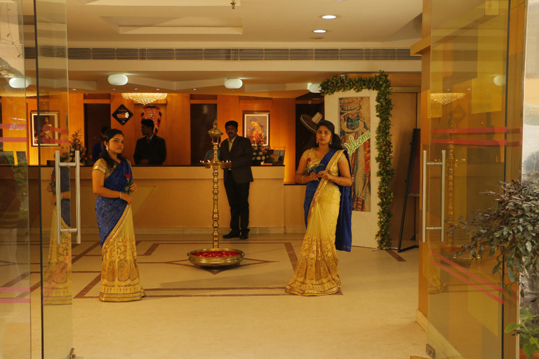 Exterior & Views, PATTOM ROYAL HOTEL, Thiruvananthapuram