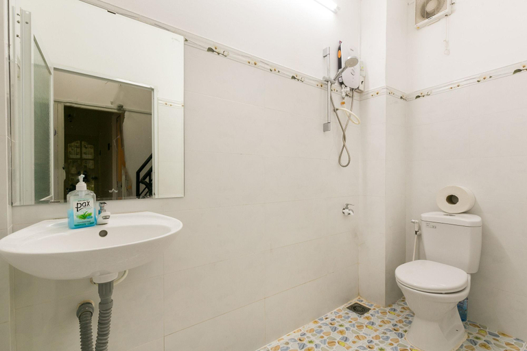 Bathroom, Sweet Home 1421, District 1