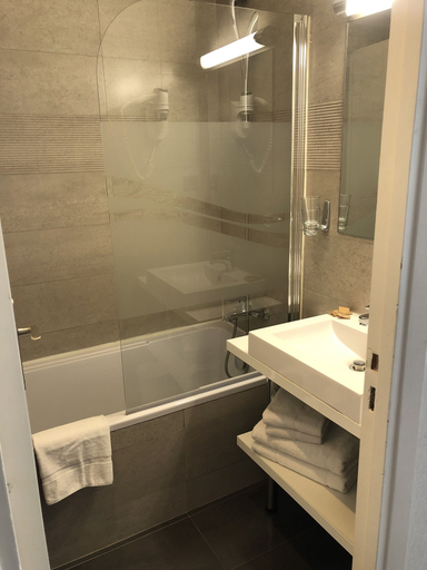 Bathroom 4, Ligure Cannes, Alpes-Maritimes