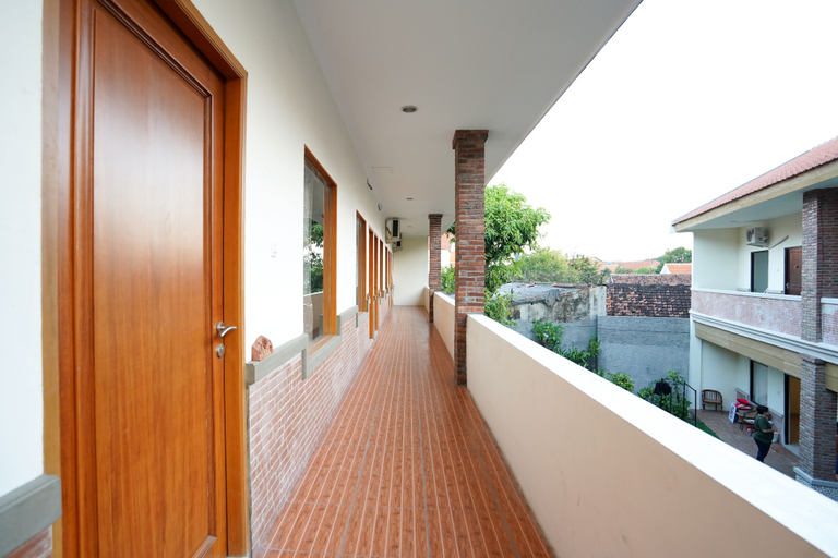 Others 5, OYO 1018 Penginapan Darma II, Surabaya