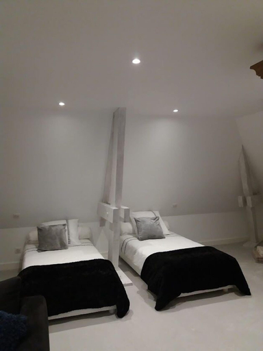 Bedroom 3, Maison Blanche, Dordogne