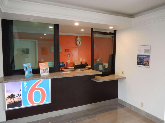 Public Area, Motel 6 Azusa, CA, Los Angeles