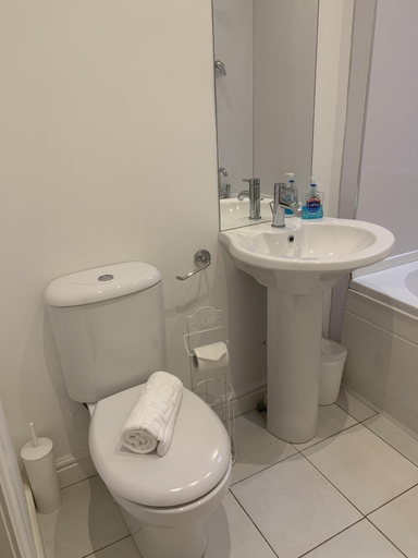 Bathroom 5, Aberdeen Serviced Apartments - The Lodge, Aberdeen