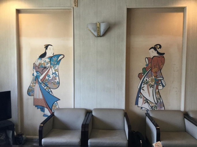 Public Area 2, Four Cs, Motomiya