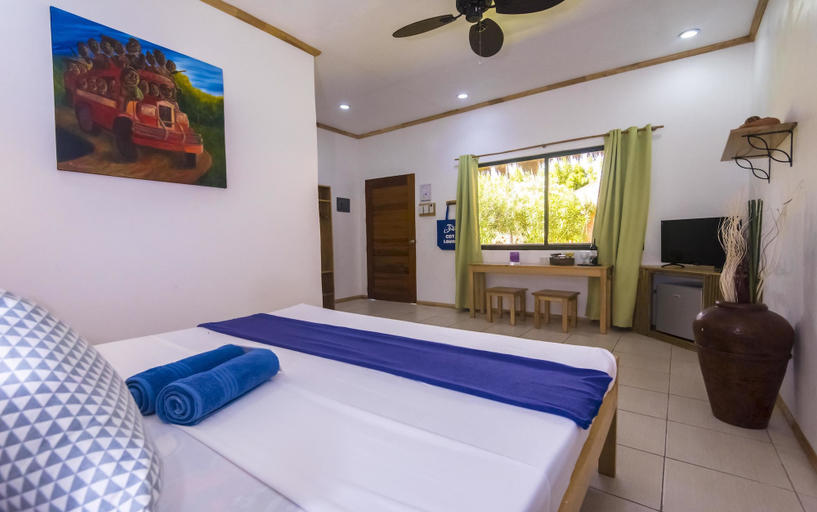 Bedroom 4, Liquid Dive Resort, Dauin