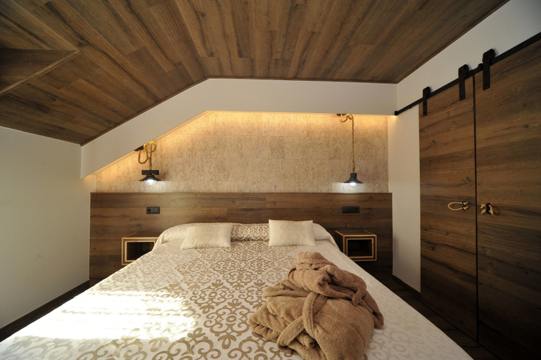 Bedroom 2, Hotel Vall d'Aneu, Lleida