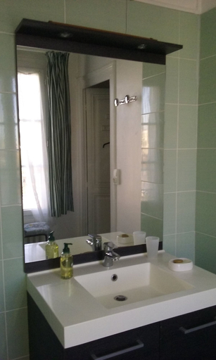 Bathroom 5, La Tour de Lavalette, Charente