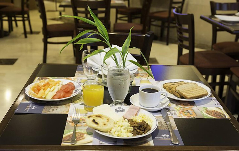 Food & Drinks 5, Eurobuilding Express Maracay, Girardot