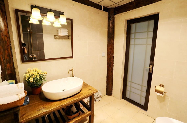 Bathroom 3, Sunny Valley Inn, Dêqên Tibetan