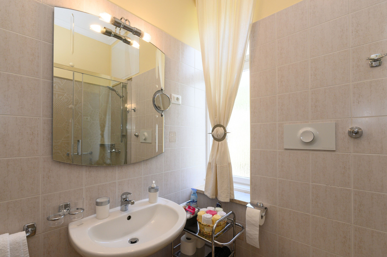 Bathroom 4, Villa Salona, Opatija/Veprinac