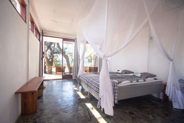 Bedroom 3, Liquid Dive Adventures, Jangamo