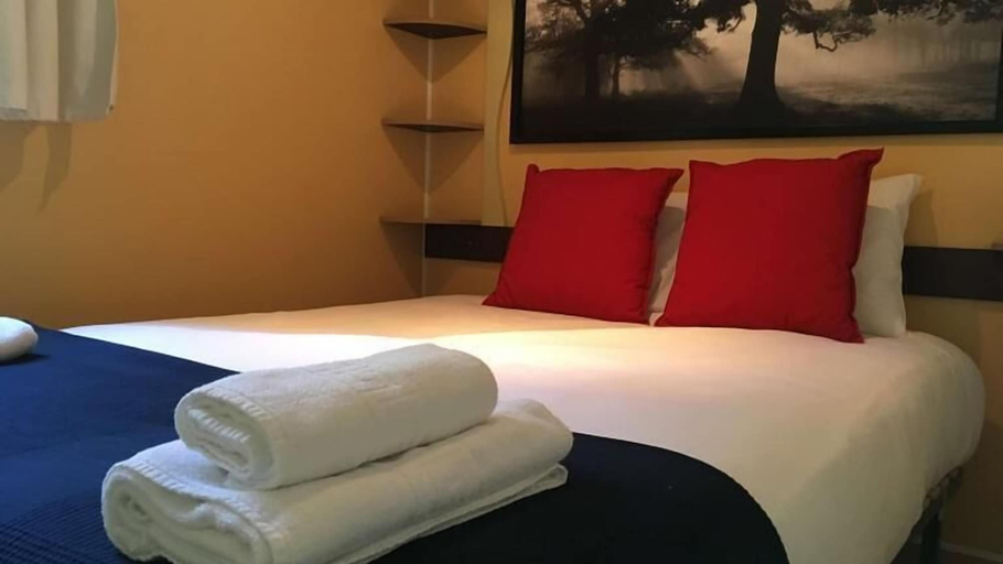 Bedroom 2, Camping La Fundición, Sevilla