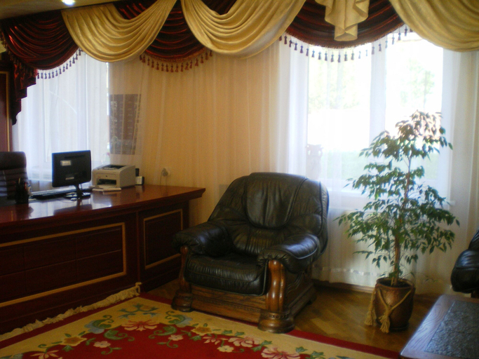 Others 5, Kiev plus, Stryis'kyi
