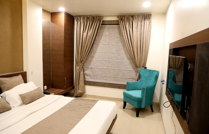 Bedroom 3, Hotel Adarsh Palace, Bhopal