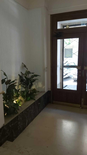 Others 5, Holiday Max, Rome