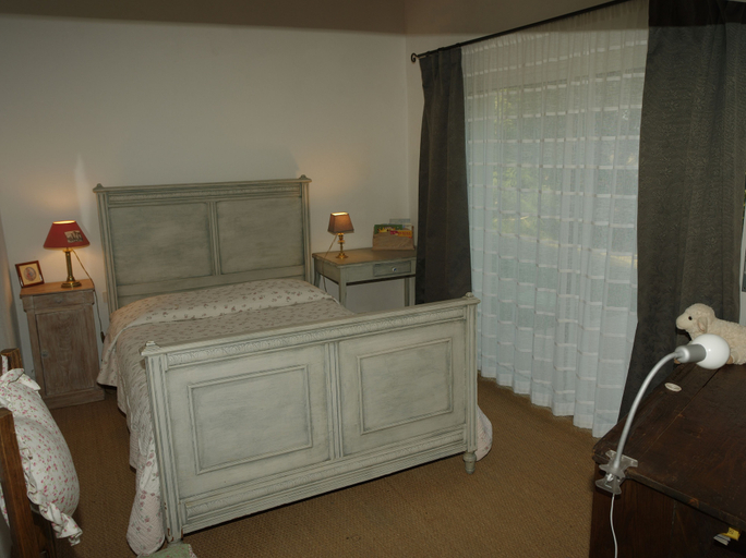 Bedroom 5, Chambres d'hôtes Sous les Chênes, Gard