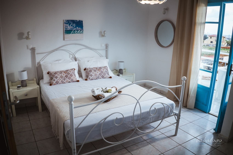 Bedroom 2, Babalogo Apartments, Crete
