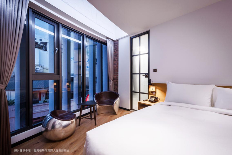 Bedroom 3, 1969 Blue Sky Hotel, Taichung
