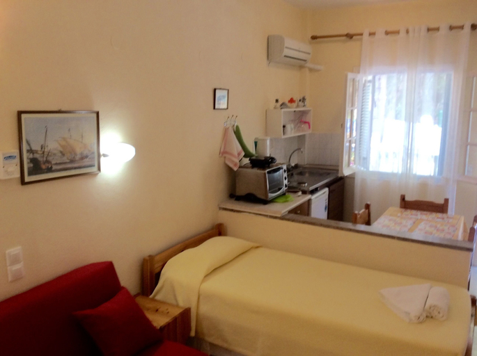 Bedroom 3, Almyra Apartments & Studios, Ionian Islands