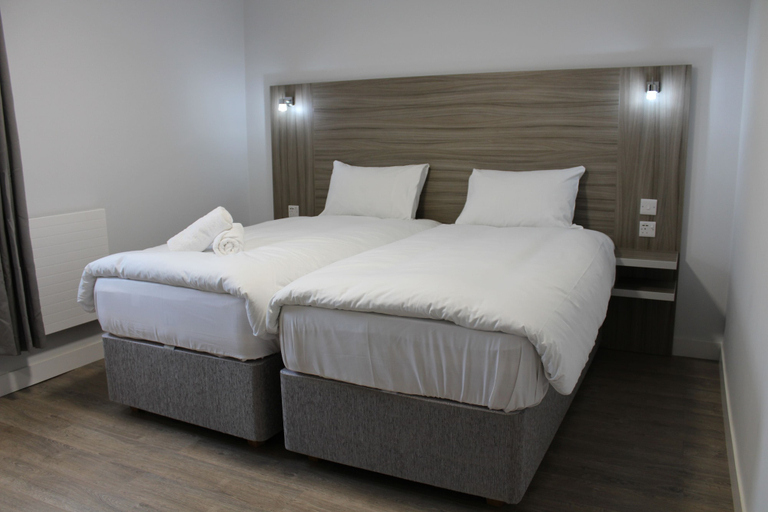 Bedroom 4, Sky Nights Hotel London Heathrow, London