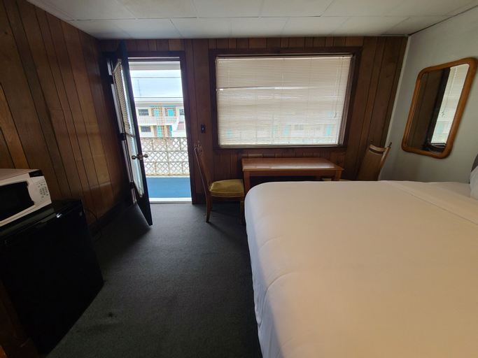 Bedroom 28