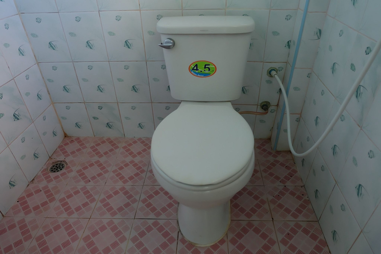 Bathroom 4, Khuan Pron Holiday Home, Muang Sakon Nakhon