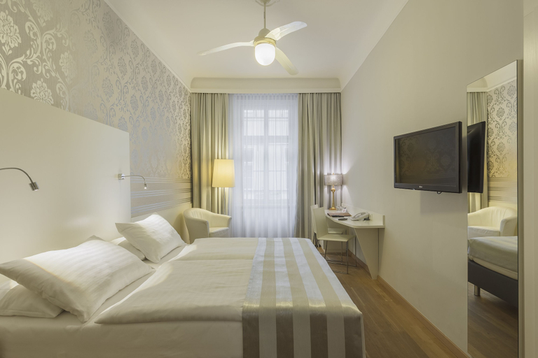 Bedroom 3, Hotel Wandl, Wien