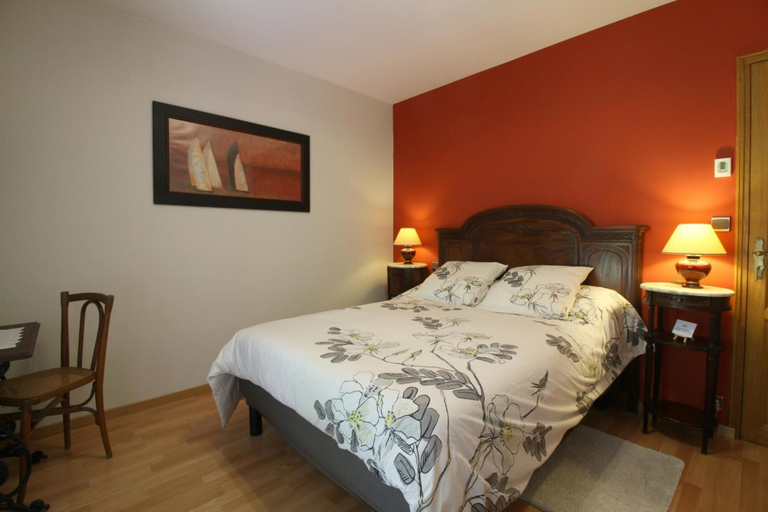 Bedroom 4, Les Anthemis, Gironde