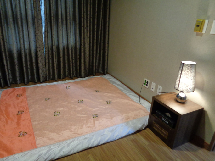 Bedroom 4, La Mia Residence Hotel, Daedeok