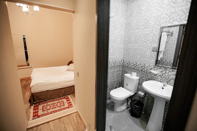 Bathroom 3, Sweet House Boutique Hotel, Baku