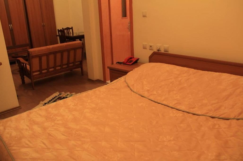 Bedroom 4, Yavuzlar Otel, Ayancık