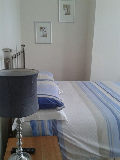 Bedroom 2, Wentvale, Wakefield