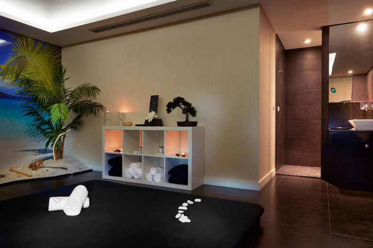 Bathroom 4, Melia Madeira Mare Hotel, Funchal