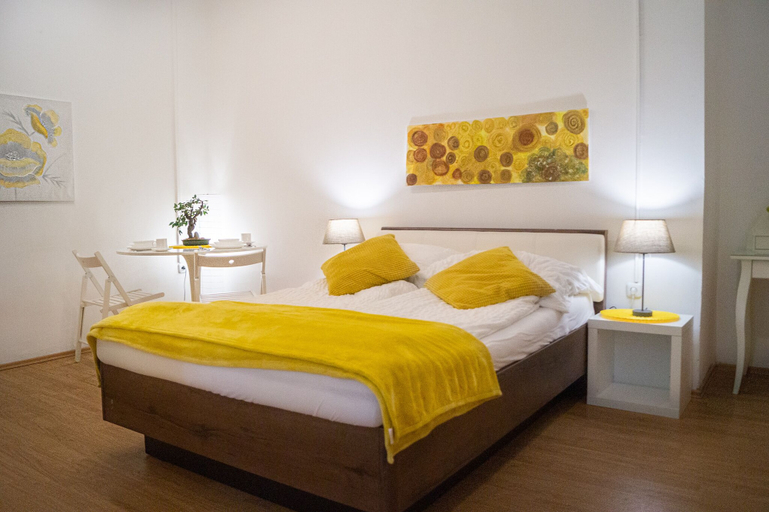 Bedroom 4, Beautiful 2BR - 12 min from Downtown, Wien