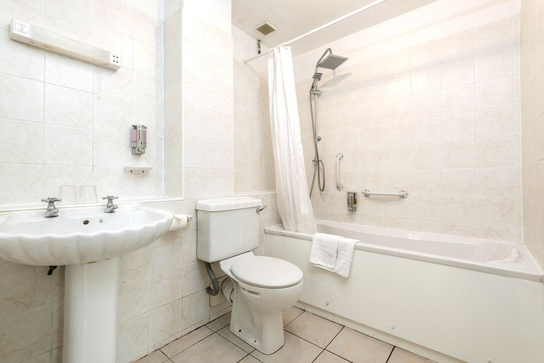 Bathroom 5, The Well guesthouse, Wiltshire