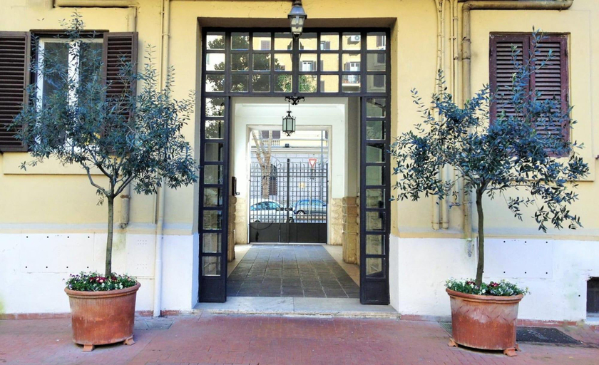 Exterior & Views 2, Domò Vaticano Guest House, Roma