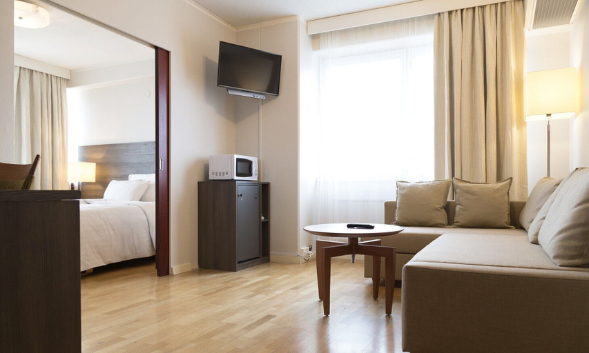 Others 5, Torget Hotel, Satakunta