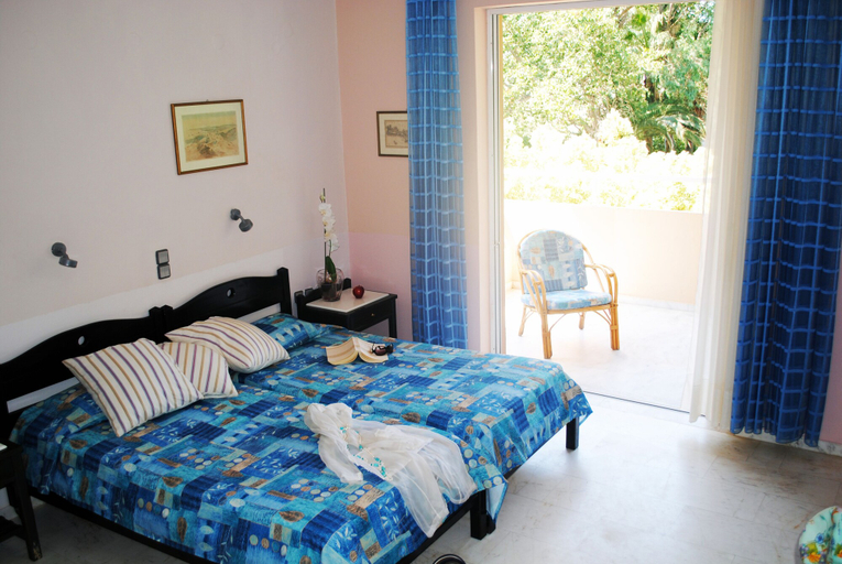 Bedroom 3, Marita's Apartments, Crete