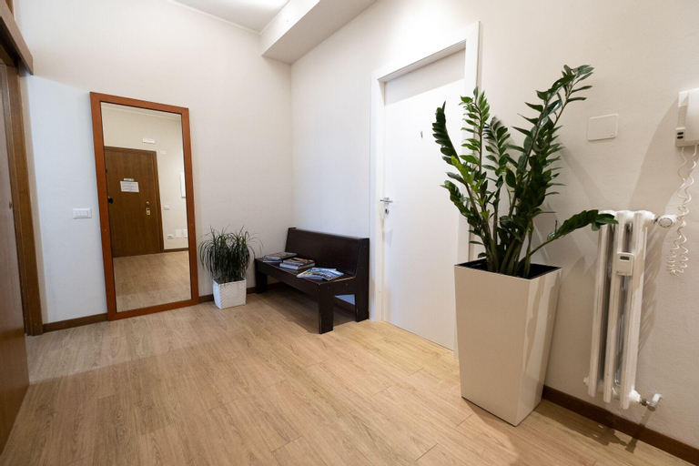 Others 1, Cute & Cozy rooms train station, Bergamo