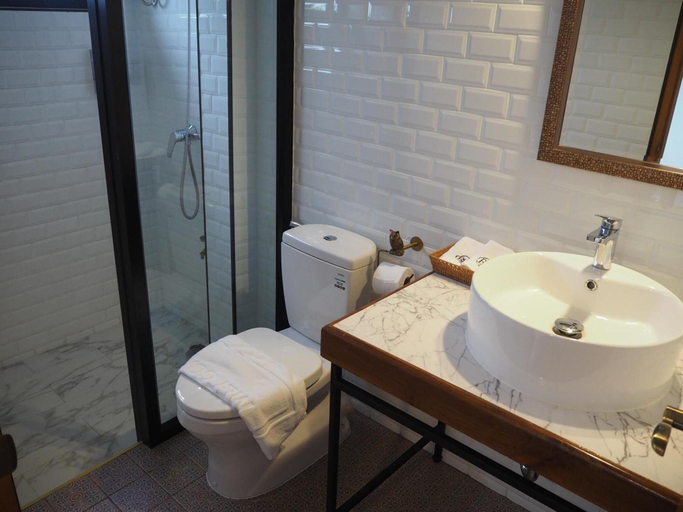 Bathroom 5, Boonnark B&B, Muang Chiang Mai