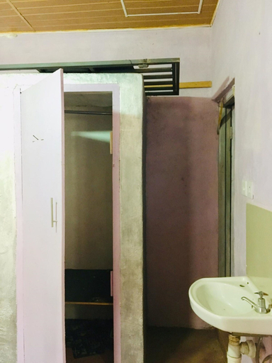 Bathroom, Tsavo Homestays, Voi