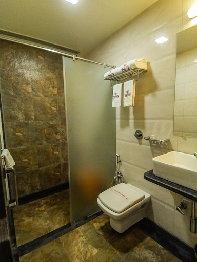 Bathroom 5, Rudra Shelter International, Palghar