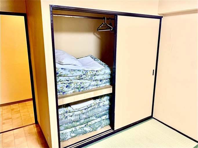 Bedroom 3, Hakata Station Chuushin, Fukuoka