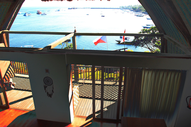 Exterior & Views 7